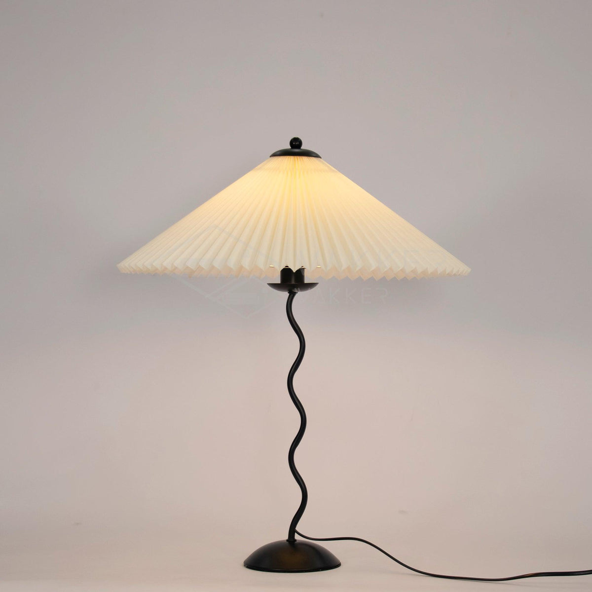 Squiggle Pleated Table Lamp