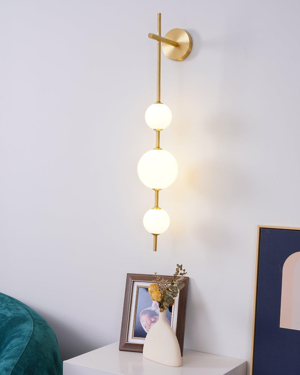Vertical Globe Wall Light