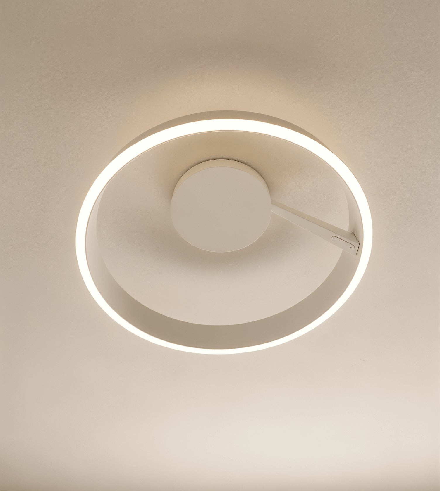 Solei Dimmable LED Ceiling Light – Elegant Aluminium Design with Adjustable Brightness