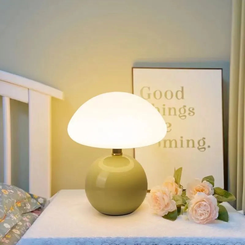 Retro Mushroom LED Table Lamp