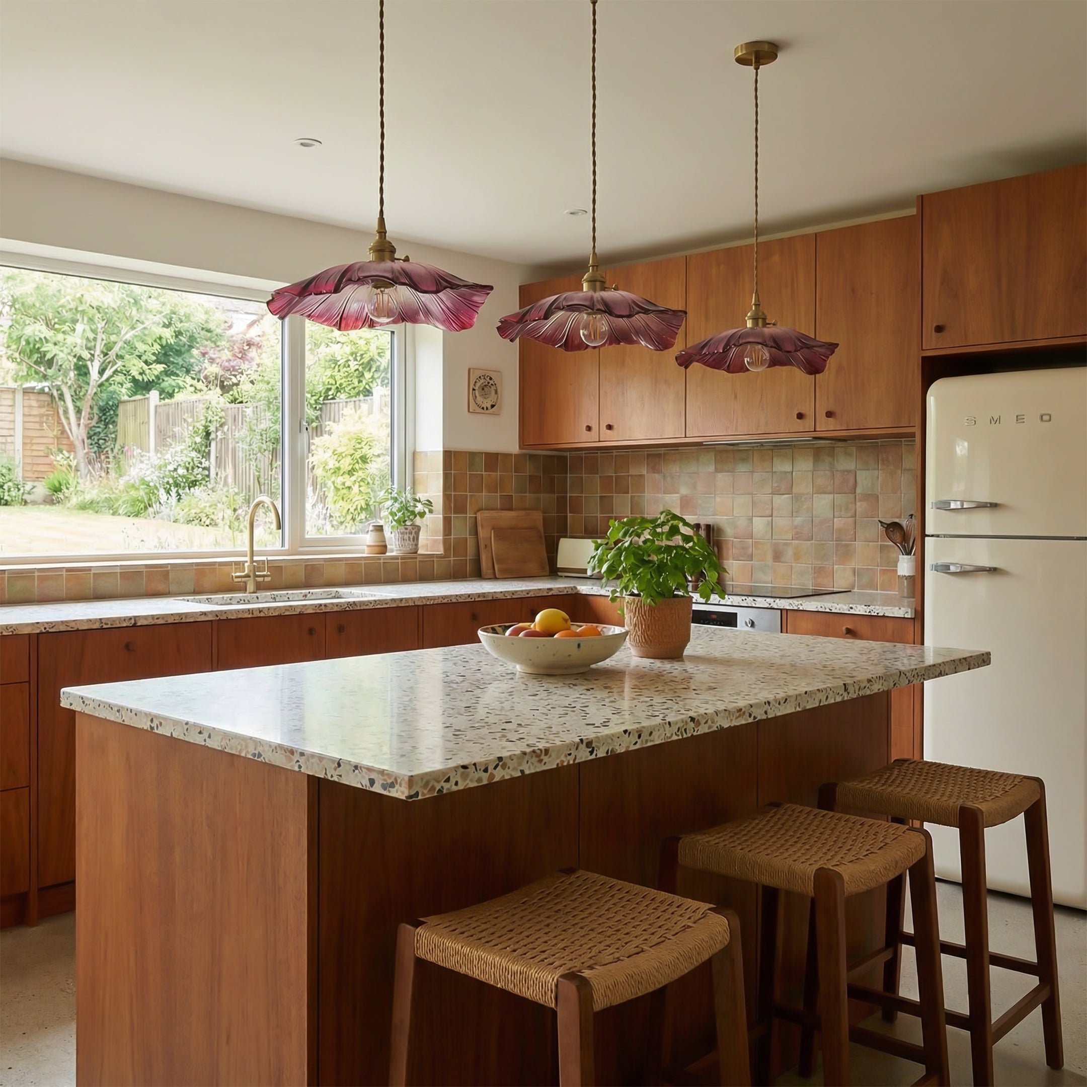 Altrium Elegant Flower Pendant Light