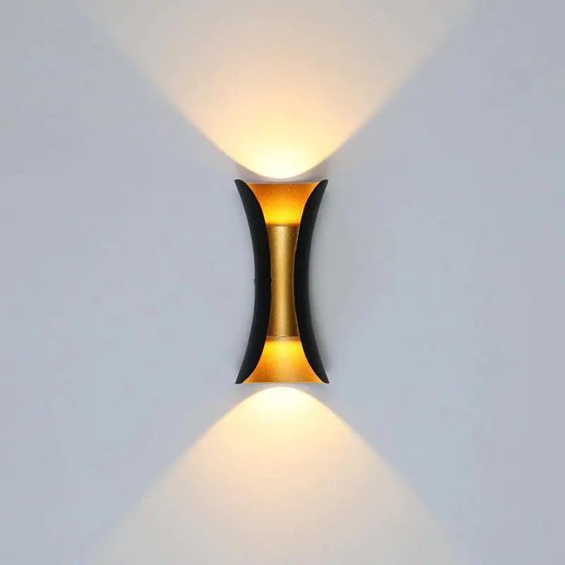 Ray Curved LED Outdoor Wall Light