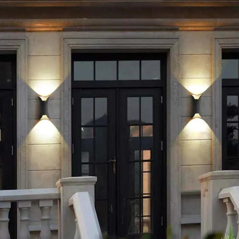 Ray Curved LED Outdoor Wall Light