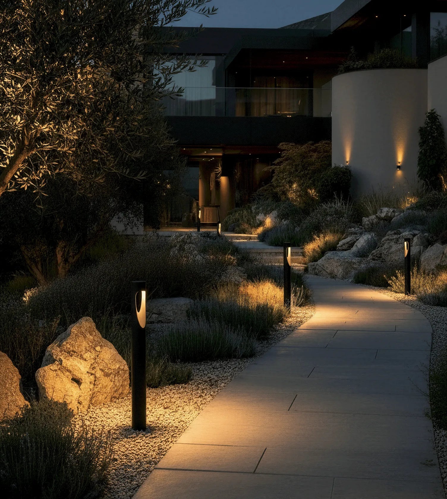 Nilo Outdoor LED Pathway Light