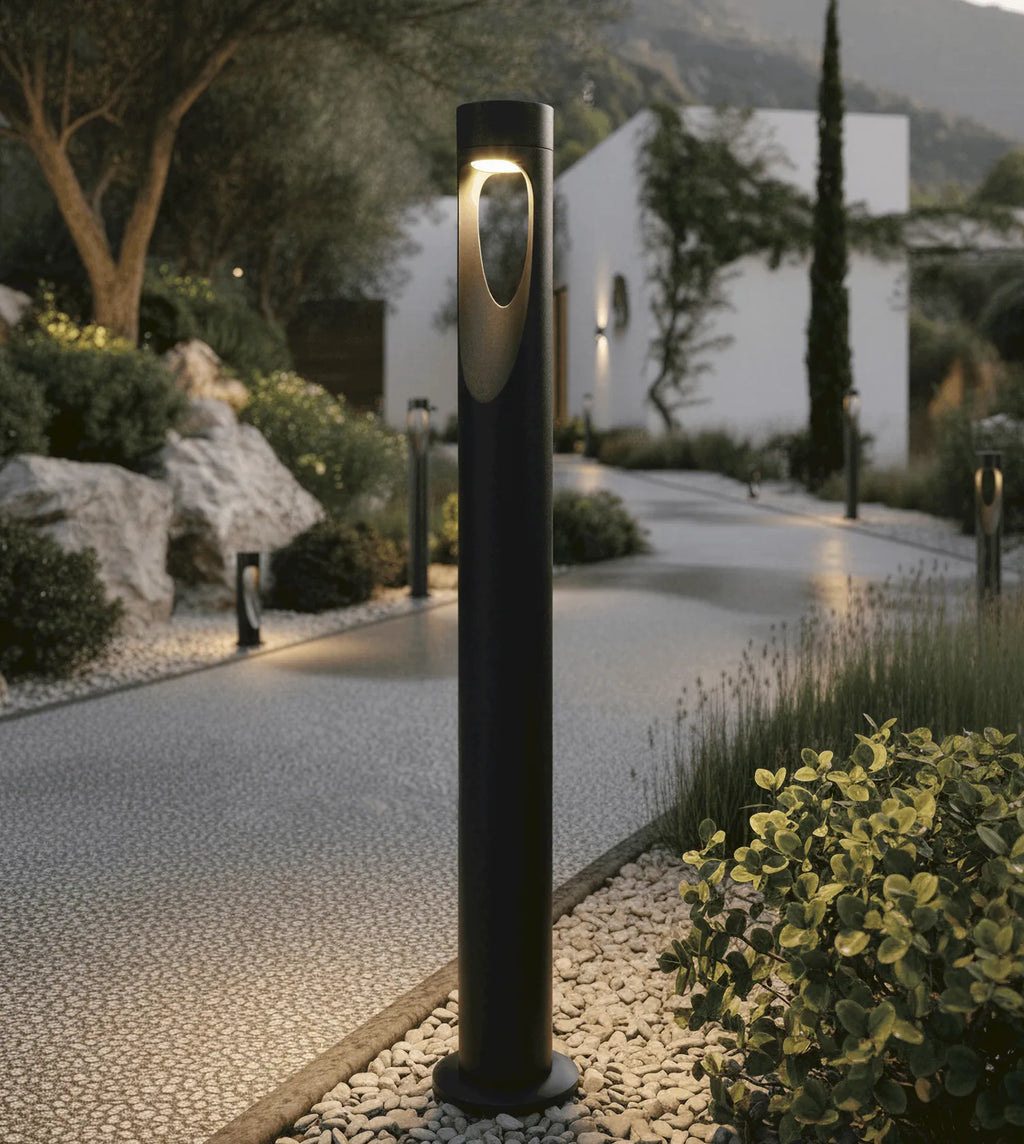 Nilo Outdoor LED Pathway Light