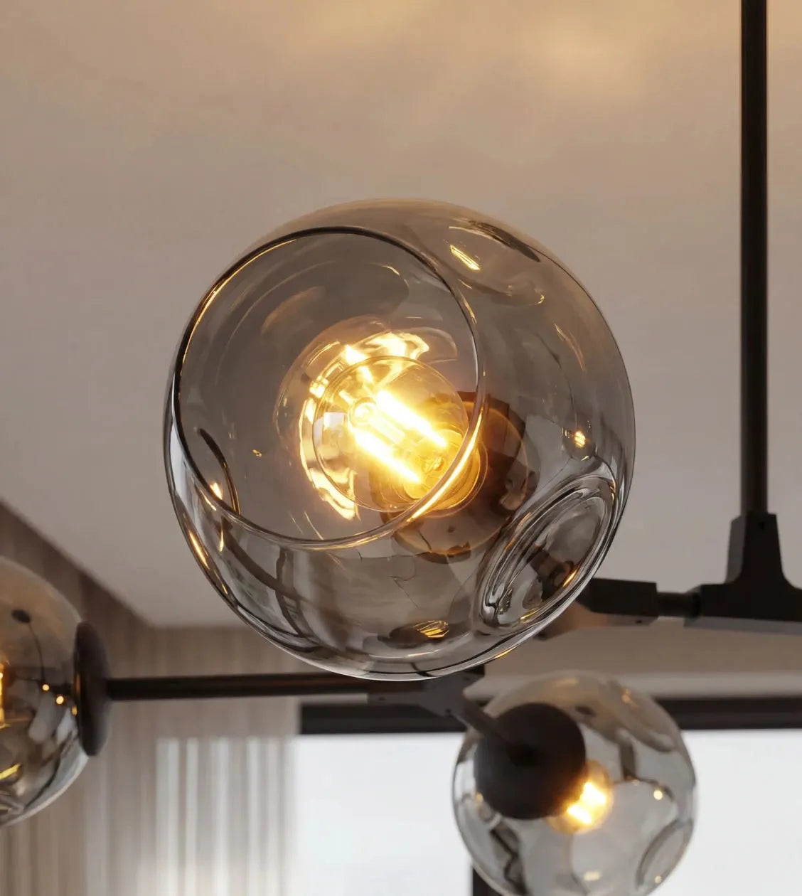 Uranos Sculptural LED Pendant Light