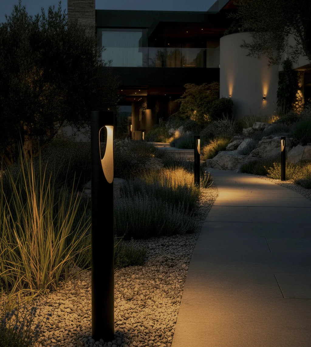 Nilo Outdoor LED Pathway Light