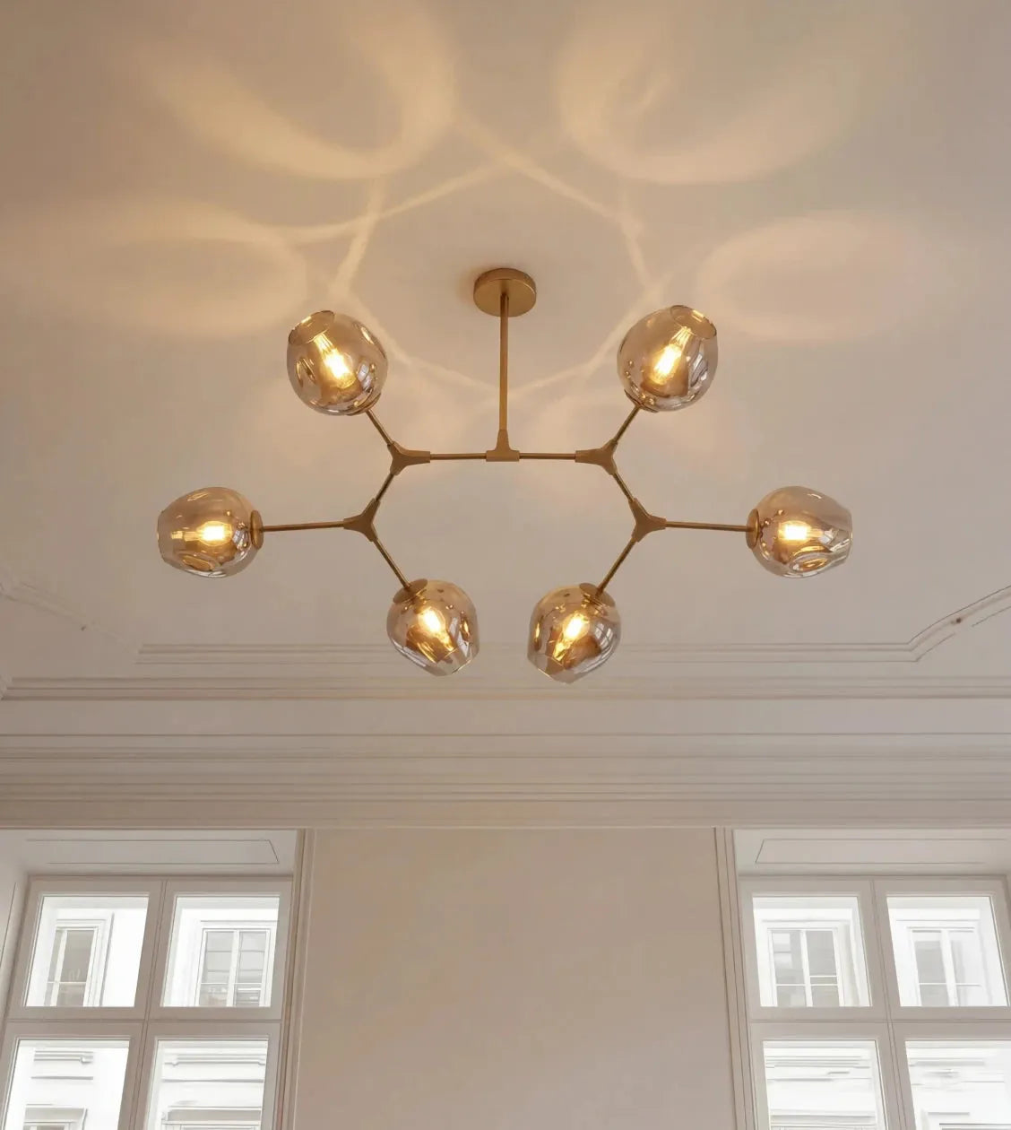 Uranos Sculptural LED Pendant Light