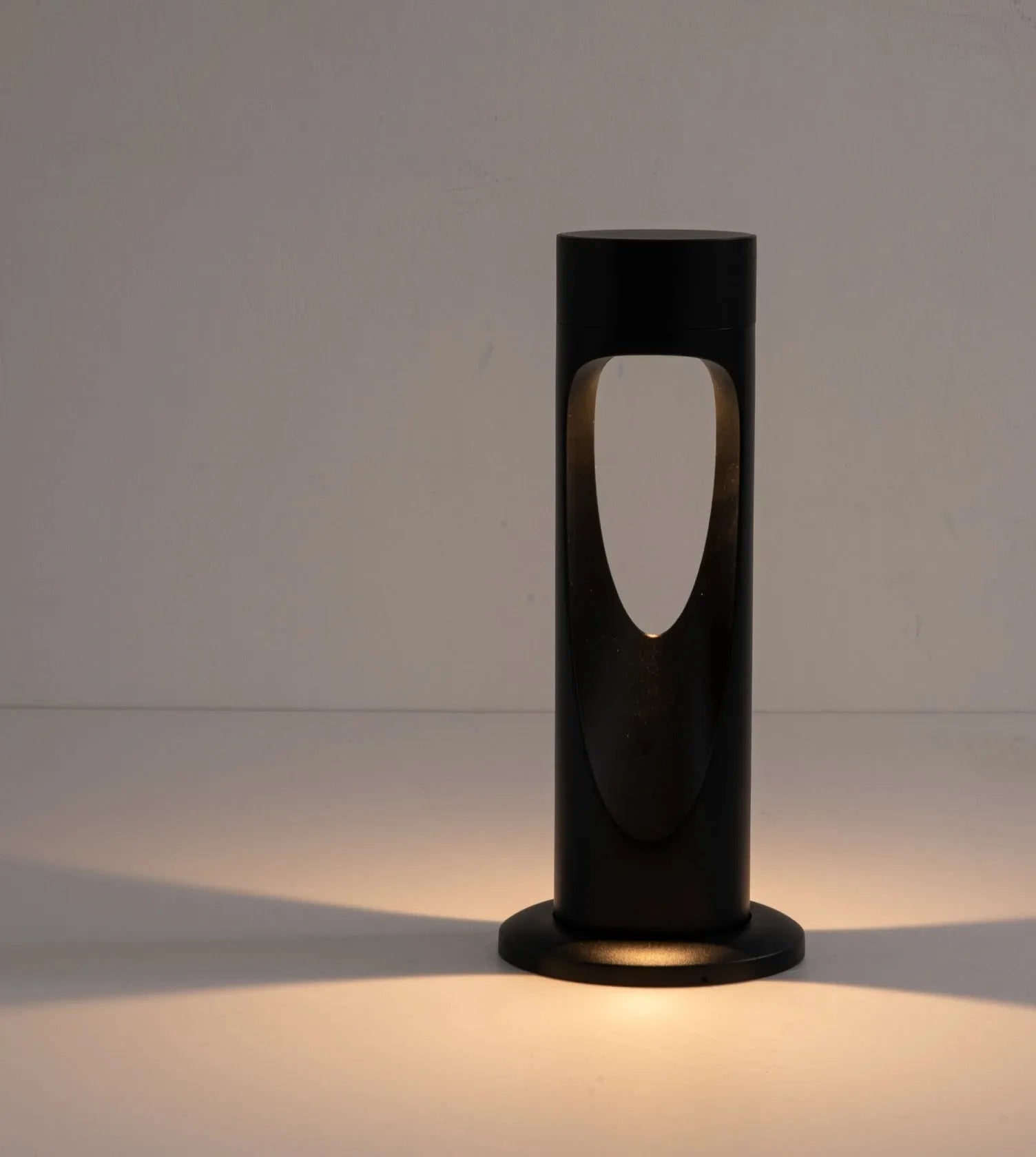 Nilo Outdoor LED Pathway Light