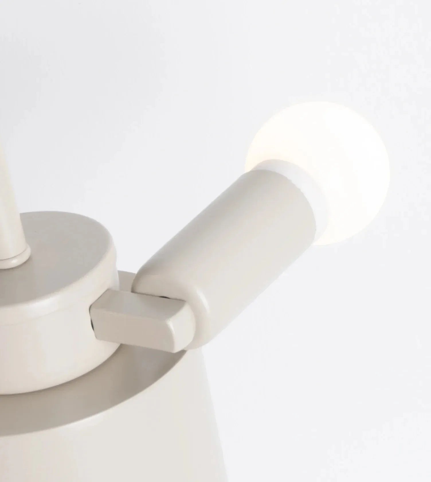 Tio Sculptural LED Table Lamp