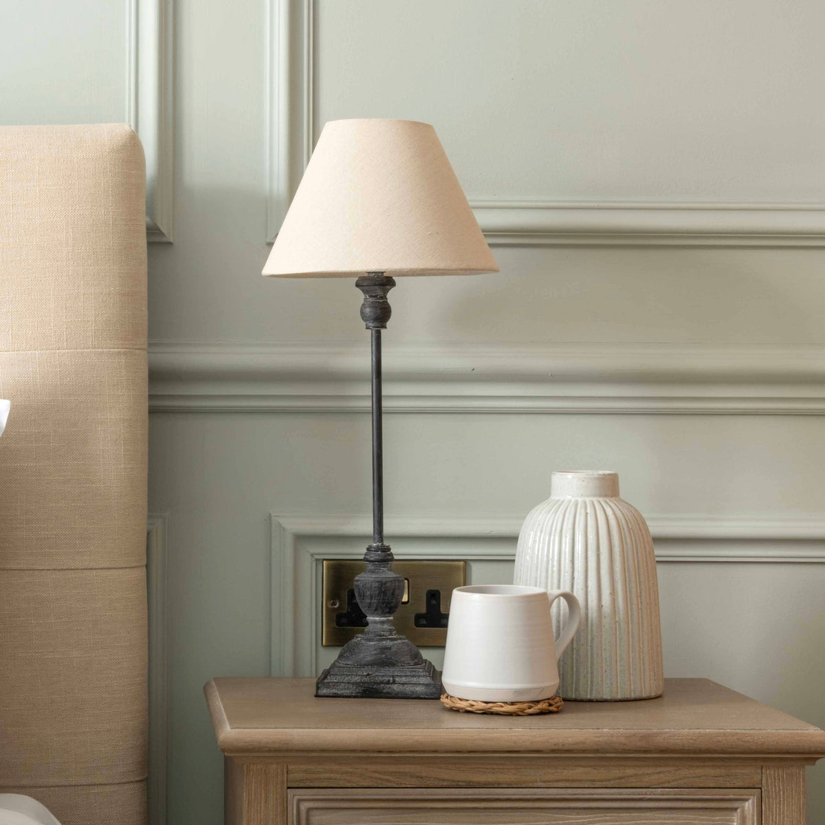 Incia Stem Table Lamp